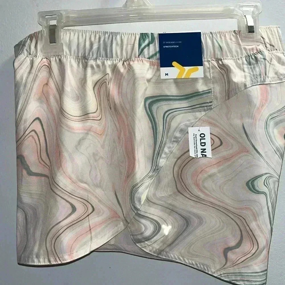 🆕 OLD NAVY SHORTS Size Medium - Picture 5 of 5